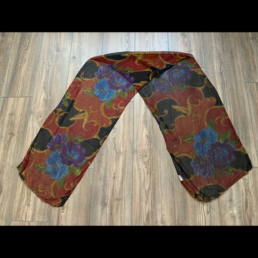 Scarf - Picture 4 of 6